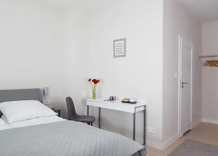 Hotel apartamentowy Chopin - Eco Warszawa