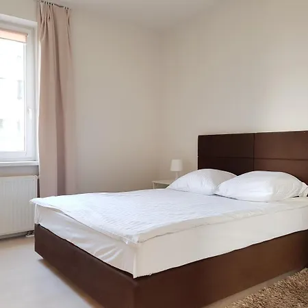 Chopin - Eco 3* Warschau